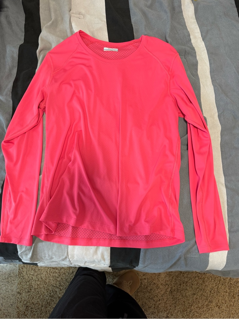 Columbia Women's Long Sleeve Performance Top - Hot Pink